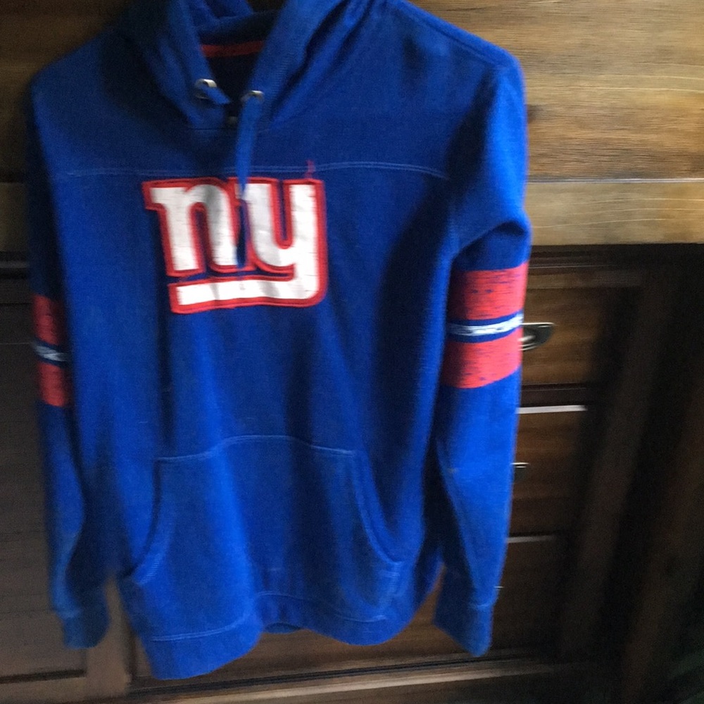 NFL team Giants woman’s sweatshirt